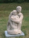 母と子の像